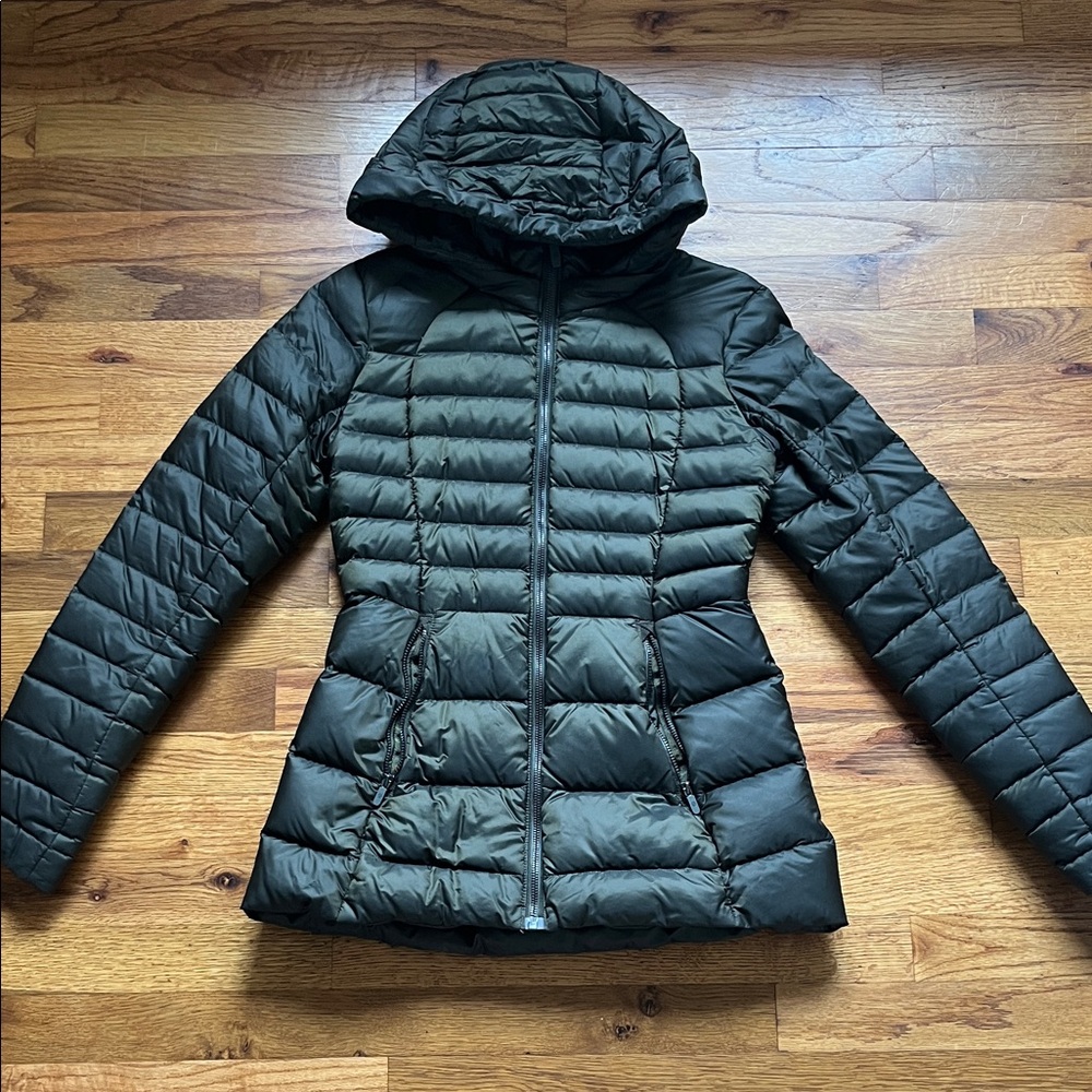 Lululemon, goose down puffer jacket, size 2, army green